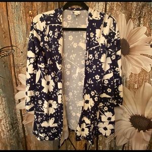 EUC LulaRoe Caroline Cardigan